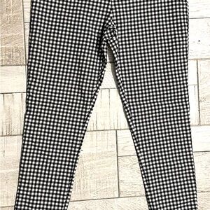 NWT Authentic Calvin Klein Straight leg ‎ stretch pant Check Pattern size 8